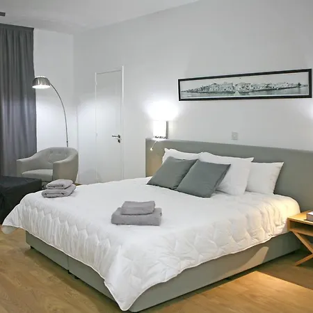 أجنحة وشقق كورينا *